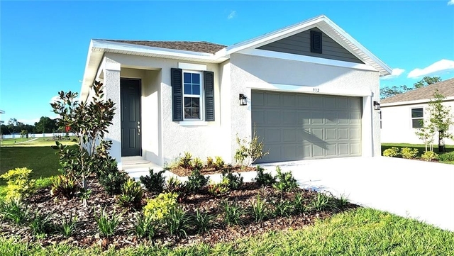 932 Blue Creek Drive - Photo 1