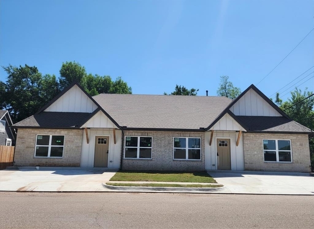 102 Walnut Street - Photo 1