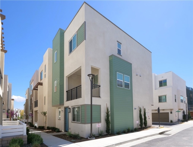 1645 W Hornet Drive - Photo 1