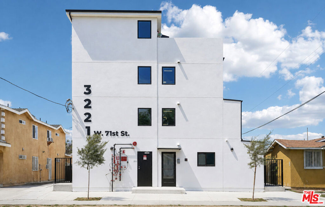 3221 W 71st Street - Photo 1
