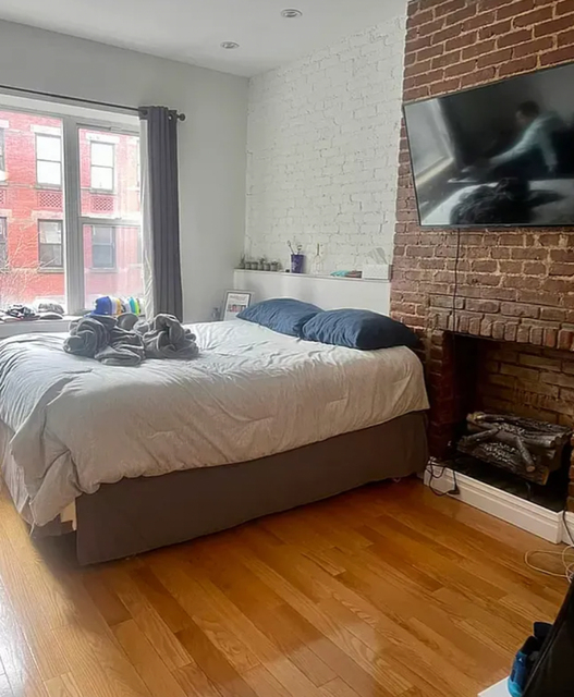 441 East 83rd Street - Photo 1