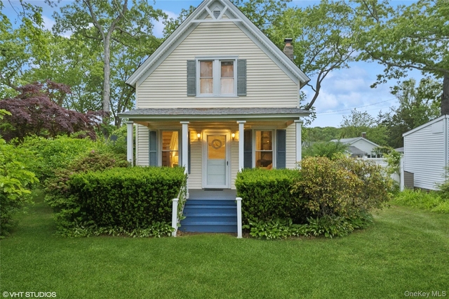3725 Wickham Avenue - Photo 1