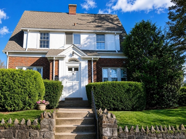 1305 Park Avenue - Photo 1