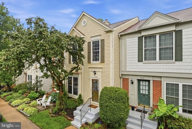 12109 Wedgeway Court - Photo 1