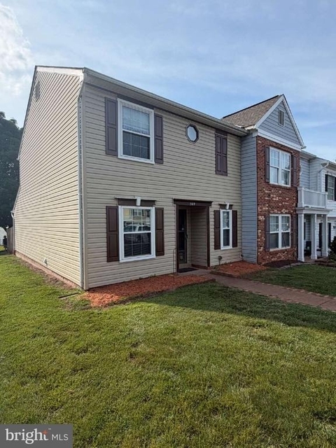 569 Cromwell Court - Photo 1
