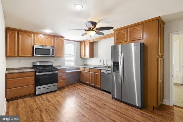 146 W 1st Avenue - Photo 1
