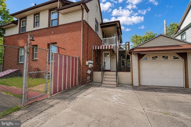 1902 Trenton Avenue - Photo 1