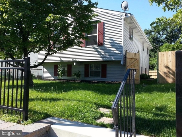 210 Ellis Street - Photo 1