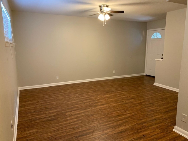303 W 40th St - Photo 1