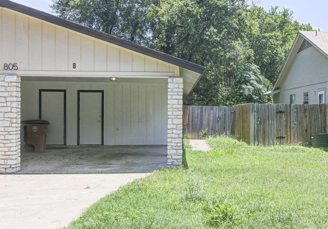 805 Sirocco Dr - Photo 1