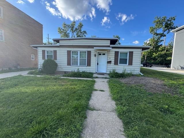 28 W Willow Street - Photo 1