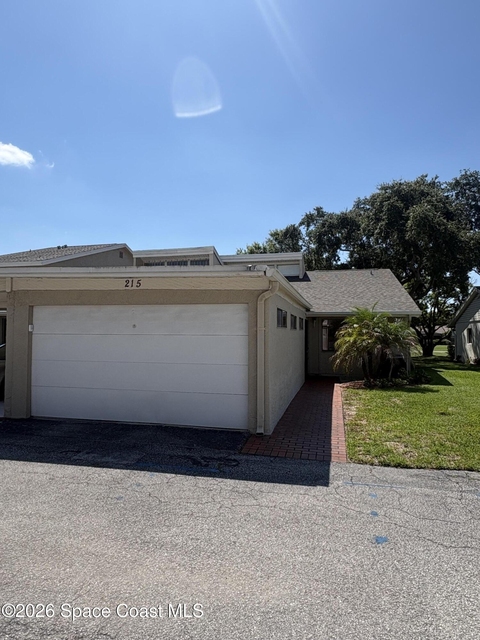 215 Augusta Way - Photo 1