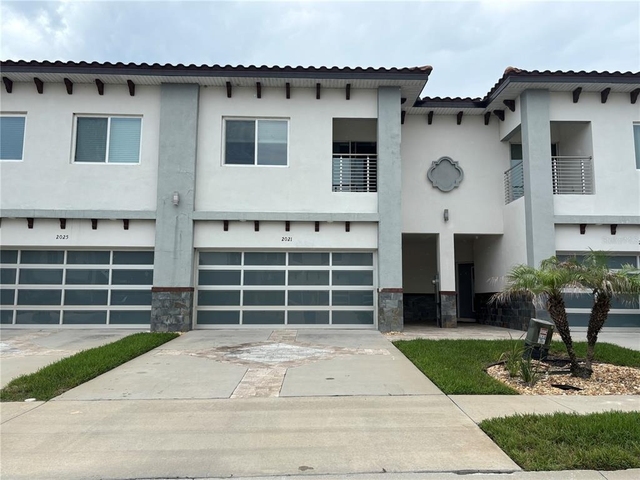 2021 Greenbriar Terrace - Photo 1
