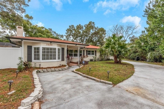 2608 Oakwood Drive - Photo 1