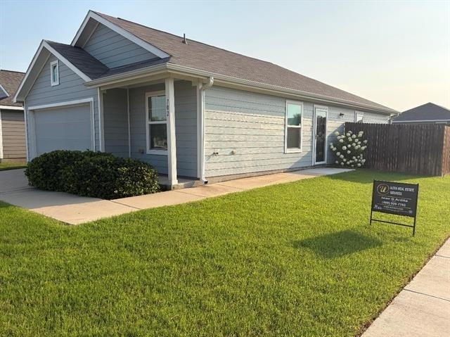 702 Slocum Way - Photo 1