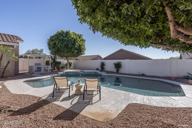 4707 E Robin Lane - Photo 1