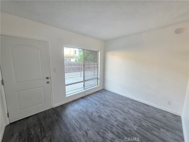 6018 Hazelhurst - Photo 1