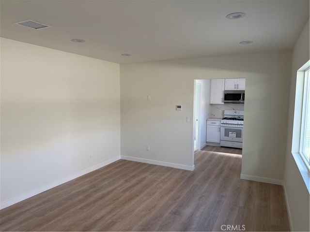 616 Alexander - Photo 1