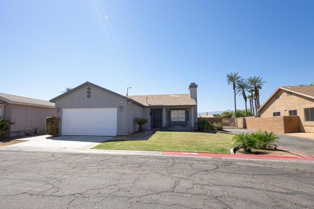 47800 Madison Street - Photo 1