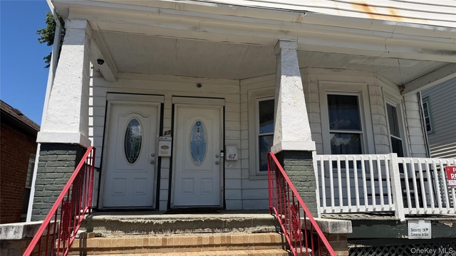 417 Baker Street - Photo 1