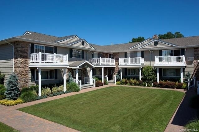 45 Golden Avenue - Photo 1