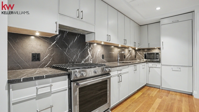 554 4th Avenue - Photo 1