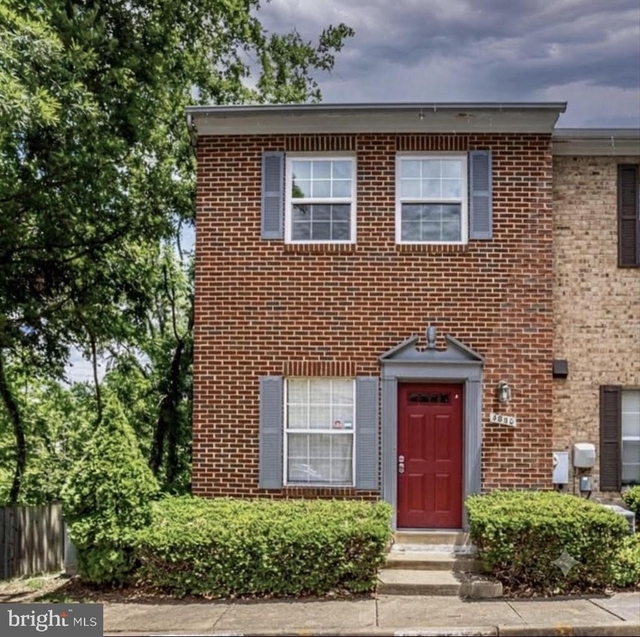 4850 10th Street S - Photo 1