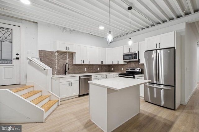 1116 N Bodine Street - Photo 1