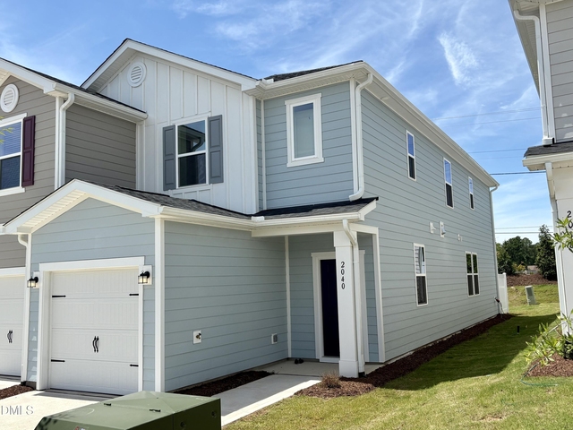 2040 Oakdale Drive - Photo 1
