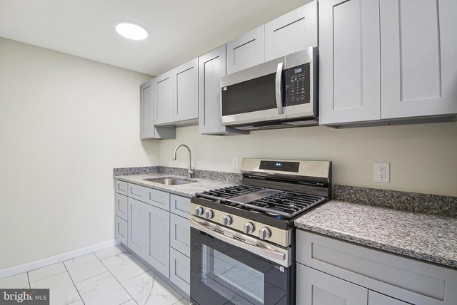 505 Stratford Road - Photo 1