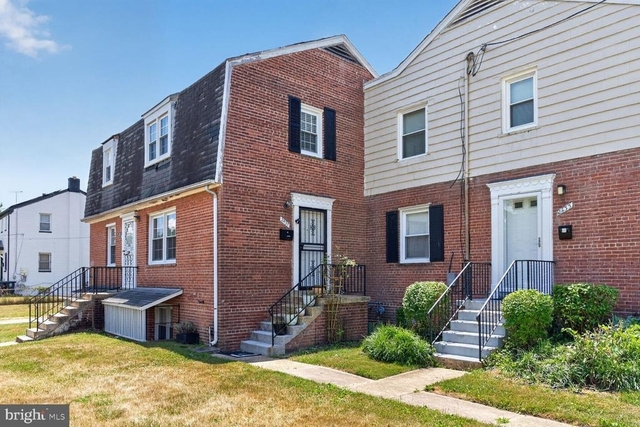 2437 Iverson Street - Photo 1