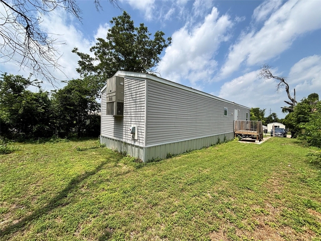 3616 W Nugent Ave - Photo 1