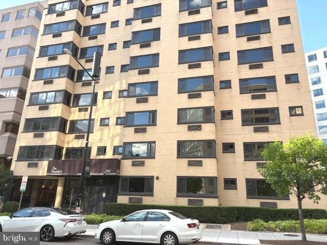 2141 I Street Nw - Photo 1