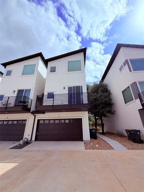 1417 Kramer Ln #7 - Photo 1