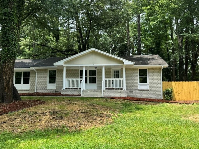 1508 Vancouver Drive - Photo 1