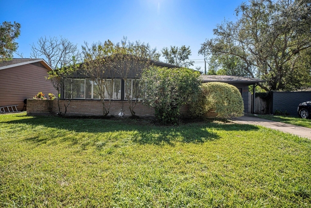 6325 Rowan Lane - Photo 1