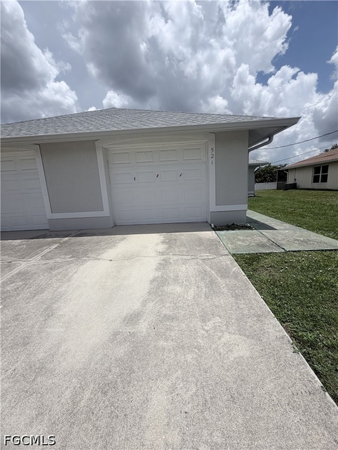 521 Hancock Bridge Parkway - Photo 1