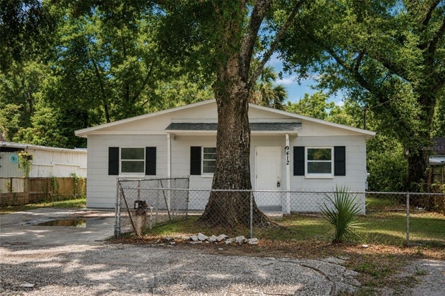 9412 N Elmer Street - Photo 1