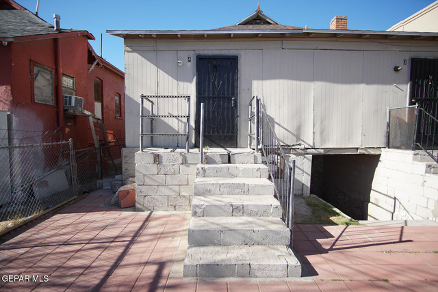 1104 Myrtle Avenue - Photo 1