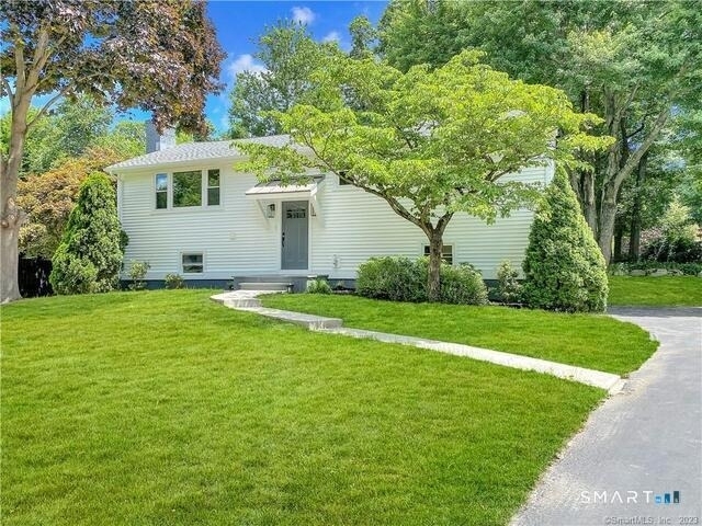 10 Donohue Drive - Photo 1