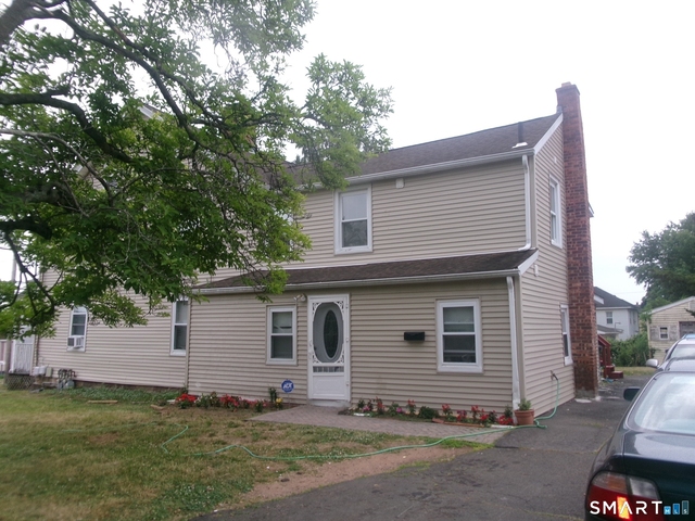 188 Hemingway Avenue - Photo 1