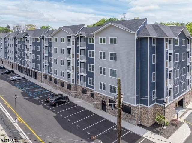 2 Flanders Rd 306 - Photo 1
