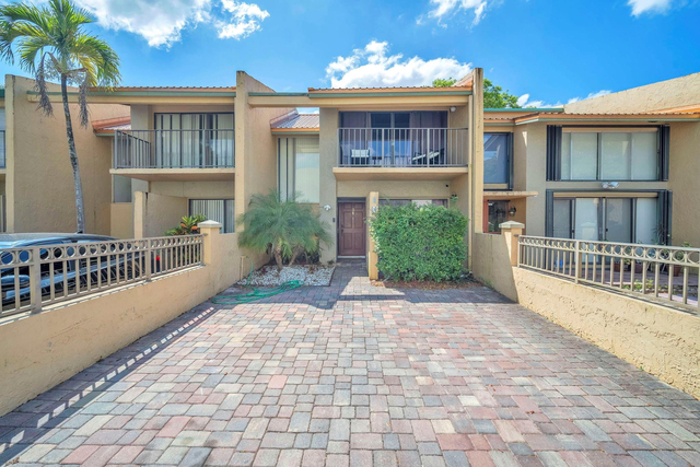 740 E Coco Plum Circle - Photo 1