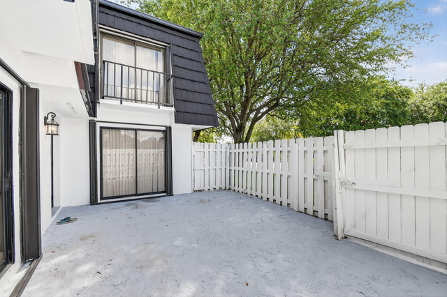 320 Woodland Road - Photo 1