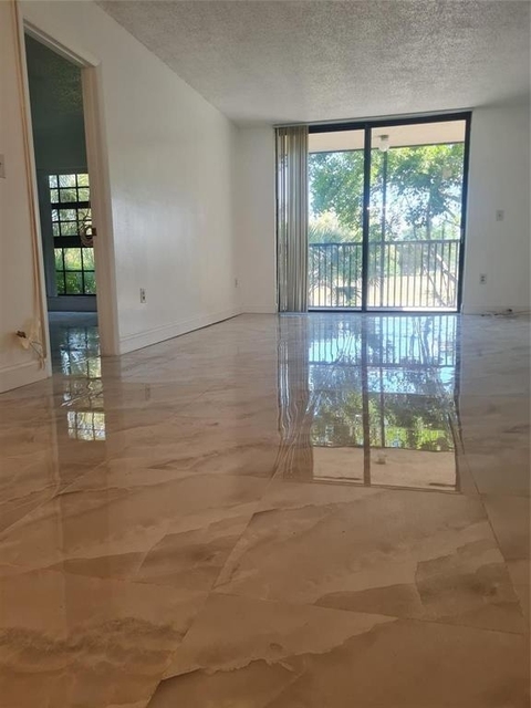 5570 Nw 44th Street - Photo 1