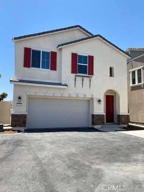 934 Helena Ridge - Photo 1