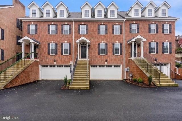 1553 Rivertown Place - Photo 1
