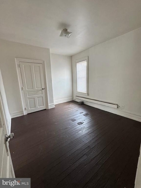 668 E Market Street - Photo 1