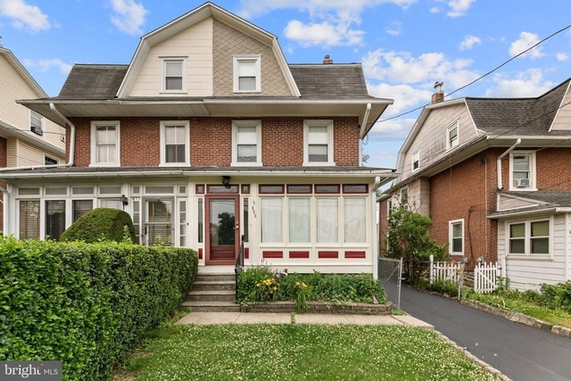 809 Ardmore Avenue - Photo 1