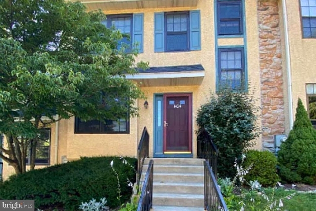 1424 Redwood Court - Photo 1